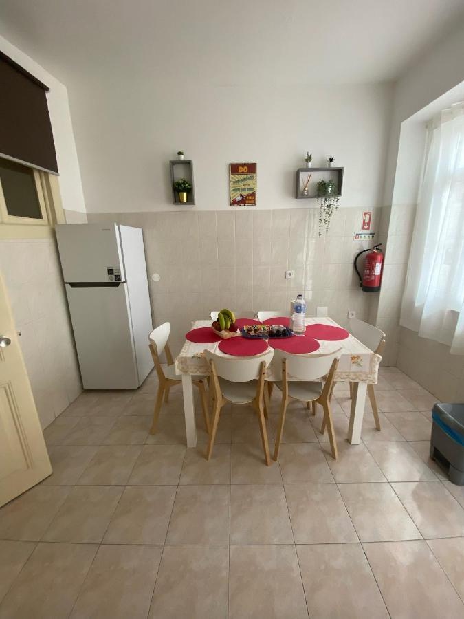 Pedro Surf Shelter Apartment Lisbon Exterior photo
